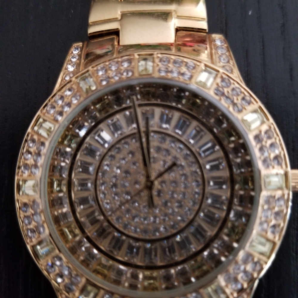 💃SOLD💃Victoria Wieck Goldtone Bracelet Watch NIB